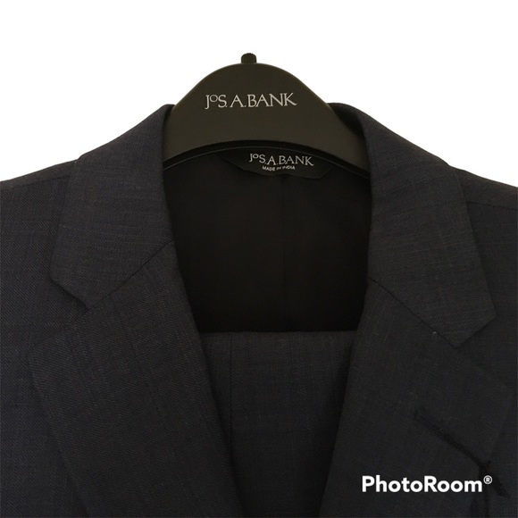 NEW Men’s Jos A Bank Traveler’s Suit 48L/43W in Navy Blue - Picture 3 of 12